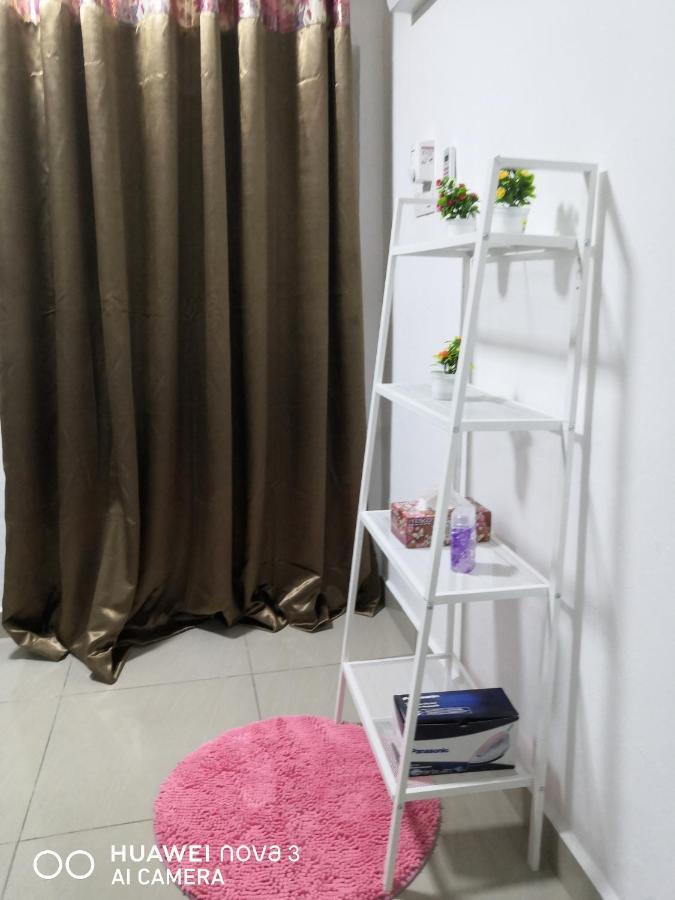 Abah 2 Room Homestay Pasir Gudang Exterior foto